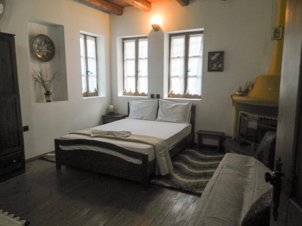 Guesthouse Klearchos Palaios Panteleimonas Dış mekan fotoğraf