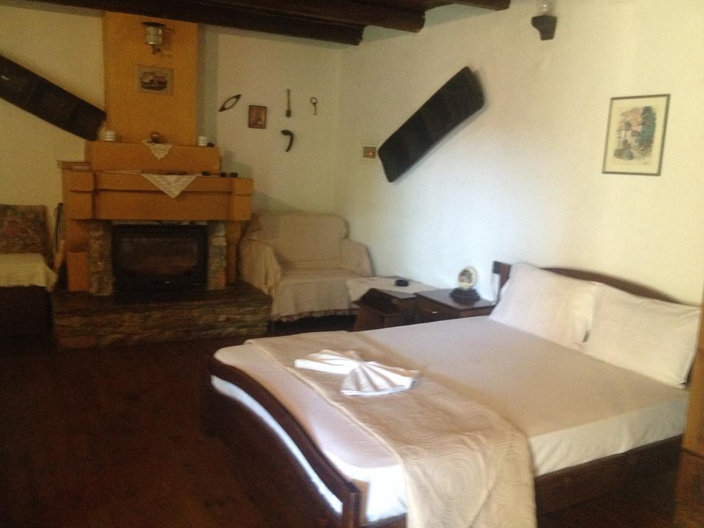 Guesthouse Klearchos Palaios Panteleimonas Dış mekan fotoğraf
