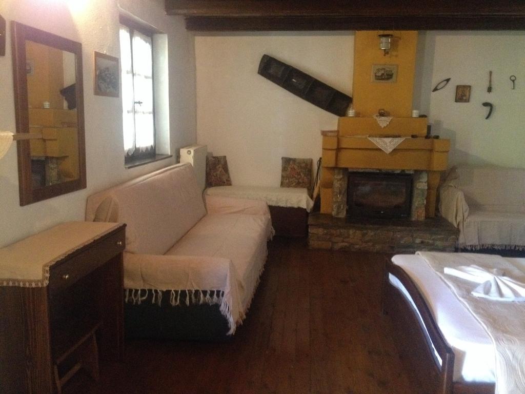Guesthouse Klearchos Palaios Panteleimonas Dış mekan fotoğraf